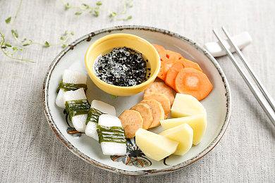 P社公布生活模拟游戏《你的人生》